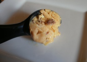 Glace aux noix et sirop d’érable