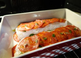 Roti de lotte ou cabillaud à la sauge et au chorizo