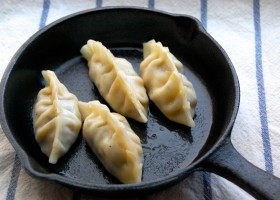 Gyozas à la volaille, citronnelle et miel