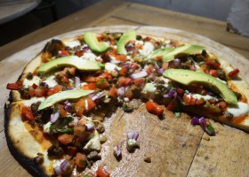 Pizza mexicaine rebaptisée Pizza Navarro