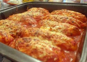 Quenelles à la tomate