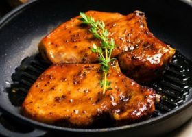 Cotes de porc marinées au gingembre