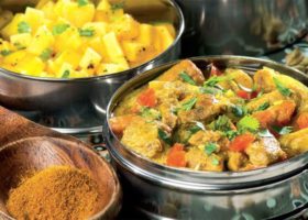 Salade de porc au curry d’Odile